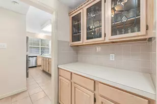 534 Winston St, Grand Prairie, TX 75052 - Photo 12