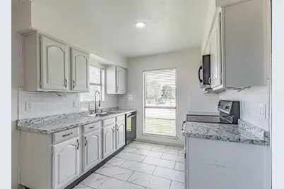 2901 Gayle Drive, Garland, TX 75044 - Photo 12