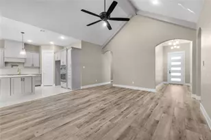 257 Billingslea Dr, Mansfield, TX 76063 - Photo 6
