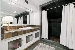 1151 N Winnetka Ave, Dallas, TX 75208 - Photo 24