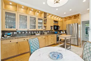 1151 N Winnetka Ave, Dallas, TX 75208 - Photo 14
