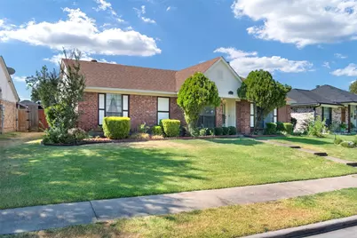 1002 Courtney Drive, Mesquite, TX 75150 - Photo 2