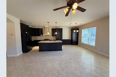 950 Brook Forest Lane, Euless, TX 76039 - Photo 6