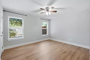 3709 Wildwood Rd, Fort Worth, TX 76107 - Photo 10