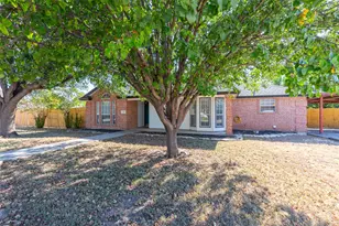 717 Groves Rd, Tuscola, TX 79562 - Photo 2