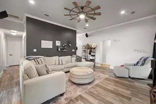 460 Admiral Dr, Gun Barrel City, TX 75156 - Photo 1
