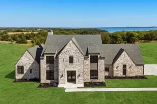 1111 Lakeway Dr, Sanger, TX 76266 - Photo 1