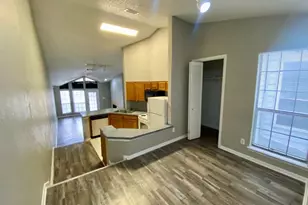 9823 Summerwood Circle, Dallas, TX 75243 - Photo 10