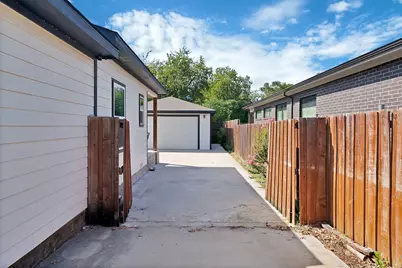 4622 Newmore Avenue, Dallas, TX 75209 - Photo 4