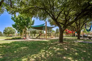 2127 Clark St, Dallas, TX 75204 - Photo 32