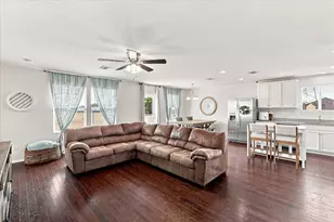 9900 Amosite Dr, Fort Worth, TX 76131 - Photo 2