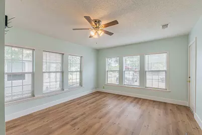 2543 E Ann Arbor Avenue, Dallas, TX 75216 - Photo 32