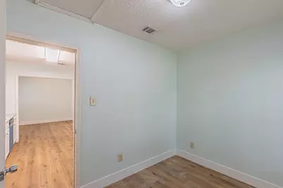 2543 E Ann Arbor Avenue, Dallas, TX 75216 - Photo 22