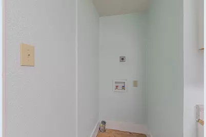 2543 E Ann Arbor Avenue, Dallas, TX 75216 - Photo 18