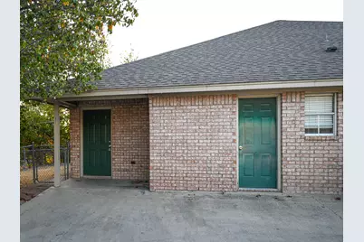 606 N Sewell Drive #B, Decatur, TX 76234 - Photo 1