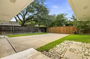 7429 Tangleglen Dr, Dallas, TX 75248 - Photo 34