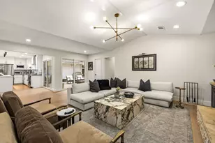 7429 Tangleglen Dr, Dallas, TX 75248 - Photo 8