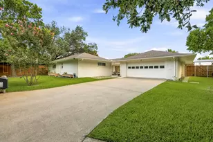 7429 Tangleglen Dr, Dallas, TX 75248 - Photo 32