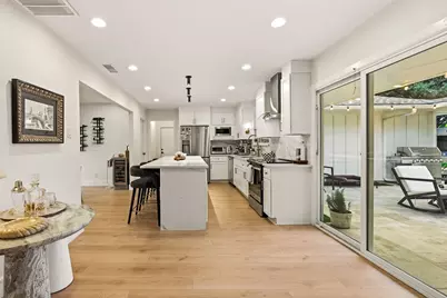 7429 Tangleglen Drive, Dallas, TX 75248 - Photo 10