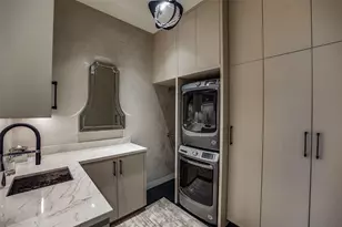 1918 Olive St, Dallas, TX 75201 - Photo 32