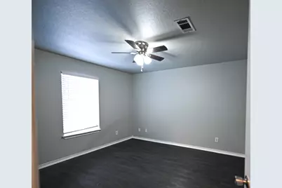 502 N Sewell Drive #B, Decatur, TX 76234 - Photo 8