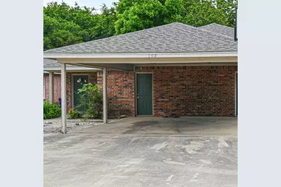 502 N Sewell Drive #B, Decatur, TX 76234 - Photo 2