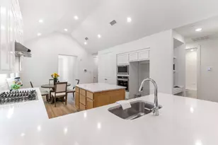 807 Sunflower Trl, Sherman, TX 75092 - Photo 6