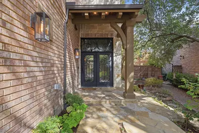 3465 Courtyard Circle, Farmers Branch, TX 75234 - Photo 2