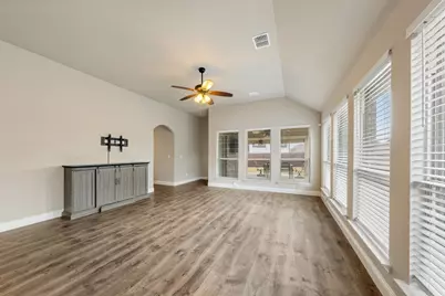 129 Sundance Circle, Waxahachie, TX 75165 - Photo 10