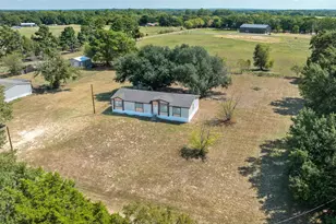 125 Ivy Ln, Mabank, TX 75156 - Photo 2