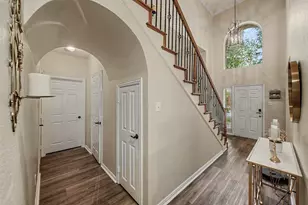 12361 Hawk Creek Dr, Frisco, TX 75033 - Photo 6