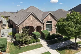 916 Boardwalk Way, Argyle, TX 76226 - Photo 2