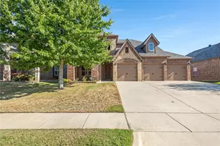 288 Hilltop Dr, Justin, TX 76247 - Photo 4