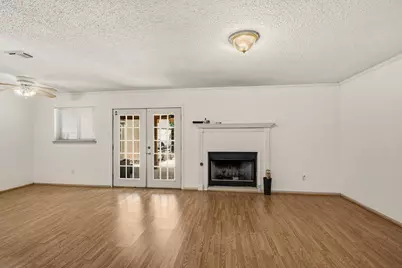 419 Buffalo Drive, Arlington, TX 76013 - Photo 6