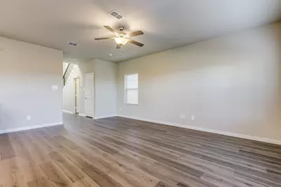 204 Travine Drive, Princeton, TX 75071 - Photo 8