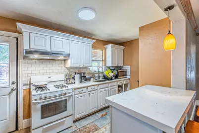 305 Chandler Drive, Garland, TX 75040 - Photo 10