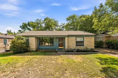 2909 Ryan Place Drive, Fort Worth, TX 76110 - Photo 2