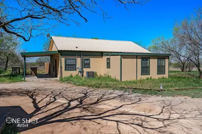 542 McCartney Lane, Tye, TX 79563 - Photo 36