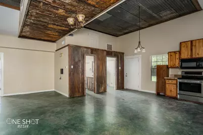 542 McCartney Lane, Tye, TX 79563 - Photo 6