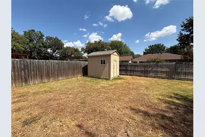355 Ridgecrest Drive, Saginaw, TX 76179 - Photo 16