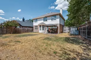 307 Mary Pat Dr, Grand Prairie, TX 75052 - Photo 24