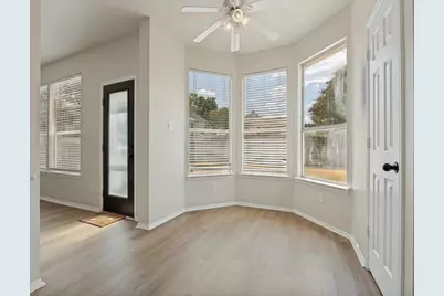 307 Mary Pat Drive, Grand Prairie, TX 75052 - Photo 12