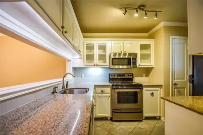 87 Winchester Drive, Euless, TX 76039 - Photo 4