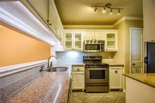 87 Winchester Dr, Euless, TX 76039 - Photo 4