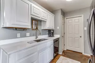 613 E 1st St, Weatherford, TX 76086 - Photo 10
