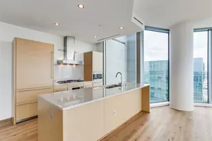 2900 McKinnon St, Dallas, TX 75201 - Photo 4