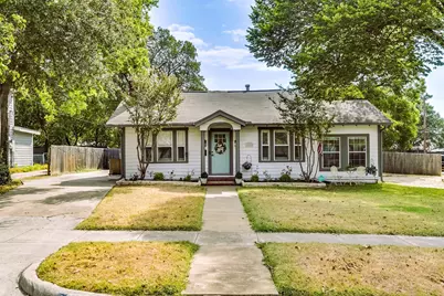 1823 Tremont Avenue, Fort Worth, TX 76107 - Photo 2