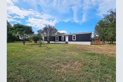 202 W 6th Street, Thornton, TX 76687 - Photo 2