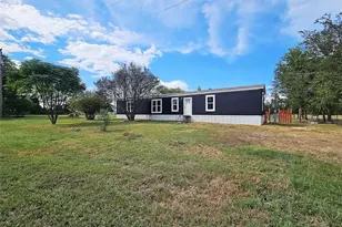 202 W 6th St, Thornton, TX 76687 - Photo 2