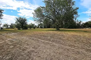202 W 6th St, Thornton, TX 76687 - Photo 22